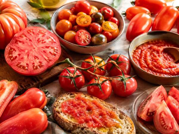 Jaké rajče zvolit pro jednotlivé recepty: gazpacho, salát, omáčku nebo chléb s rajčaty