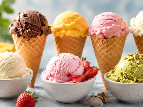 Sorbet, zmrzlina nebo krémová zmrzlina: v čem se tyto tři názvy ve skutečnosti liší