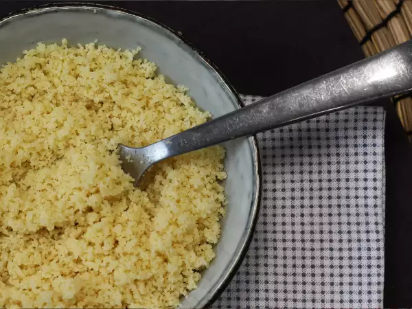 Je kuskus příliš suchý nebo příliš lepkavý? Správný postup zabere jen 5 minut