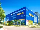 Články: Toto skládací stojan IKEA za 9, 99 eur zcela promění váš pracovní stůl