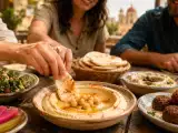 Články: Mezze, libanonské tapas : malé pokrmy a recepty na cestu s chutí