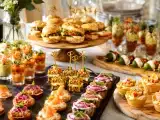 Články: Domácí večeře formou bufetu: 28 receptů na mini pokrmy pro aperitiv, který se vyrovná profesionálnímu cateringovému servisu