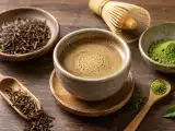 Články: Může hojicha sesadit matcha z trůnu? Japonský pražený čaj, který je čím dál populárnější!