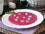Recept Rizoto z červené řepy a gorgonzoly: exploze barev a intenzivních chutí
