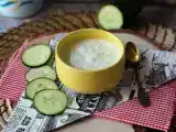 Recept Omáčka z řeckého jogurtu, okurky a cibule