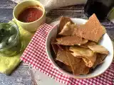 Crostini, předkrm s křupavým parmazánem