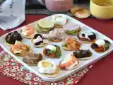 Recept Talíř blinů s náplněmi, ideální pestrý aperitiv pro sváteční období