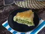 Recept Spanakopita, velmi jednoduchý řecký koláč se špenátem a sýrem feta.
