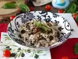Recept Středomořský rýžový salát: tuňák, olivy, sušená rajčata a citron