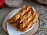 Recept Kroucené listové těsto s pestem rosso a mozzarellou