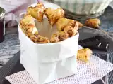 Recept Extra křupavá srdíčka z listového těsta s malinami a čokoládovými koláči