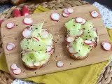 Recept Sendviče s čerstvým sýrem, okurkou a ředkvičkami