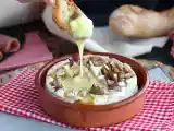 Recept Pečený camembert s medem a vlašskými ořechy