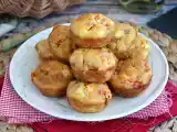 Recept Muffiny s tuňákem, rajčaty a fetou
