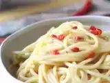 Recept Spaghetti aglio, olio e peperoncino: italský tradiční pokrm na poslední chvíli