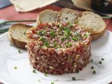 Recept Tartar de fuet: expresní verze klasického tatarského bifteku