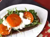 Recept Pečené meruňky, rukola a burrata na toastu
