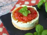 Recept Slaný tvarohový koláč s bazalkou a cherry rajčátky: chutný nápad na rauty a aperitivy