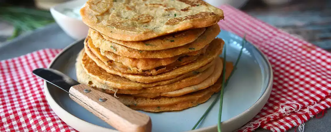 Slané palačinky s červenou čočkou: jednoduchý recept s vysokým obsahem bílkovin
