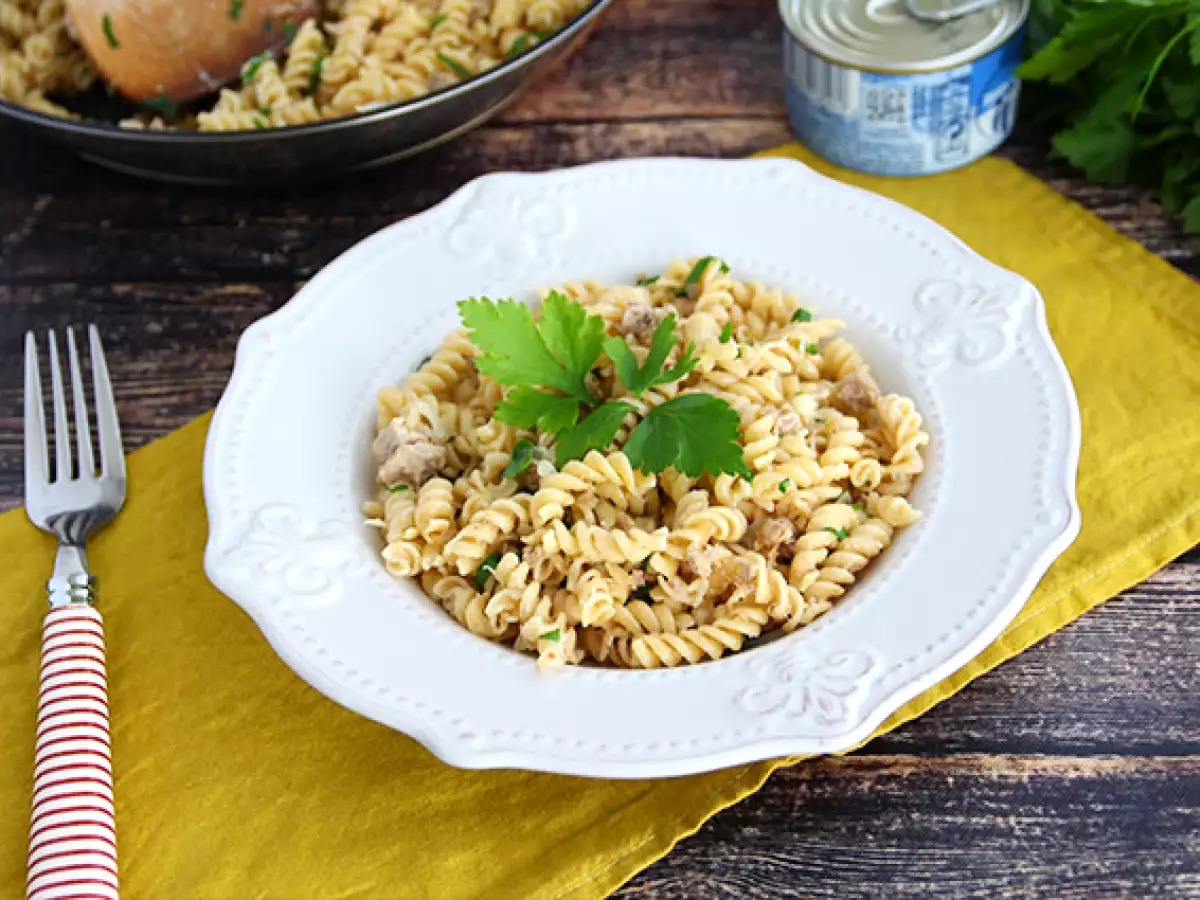 Recept Snadné těstoviny s tuňákem
