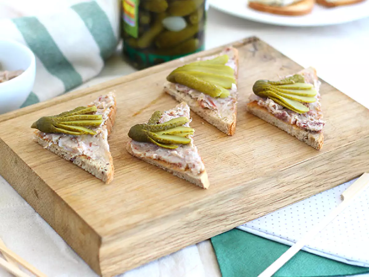 Recept Toasty s rillettes a okurkami