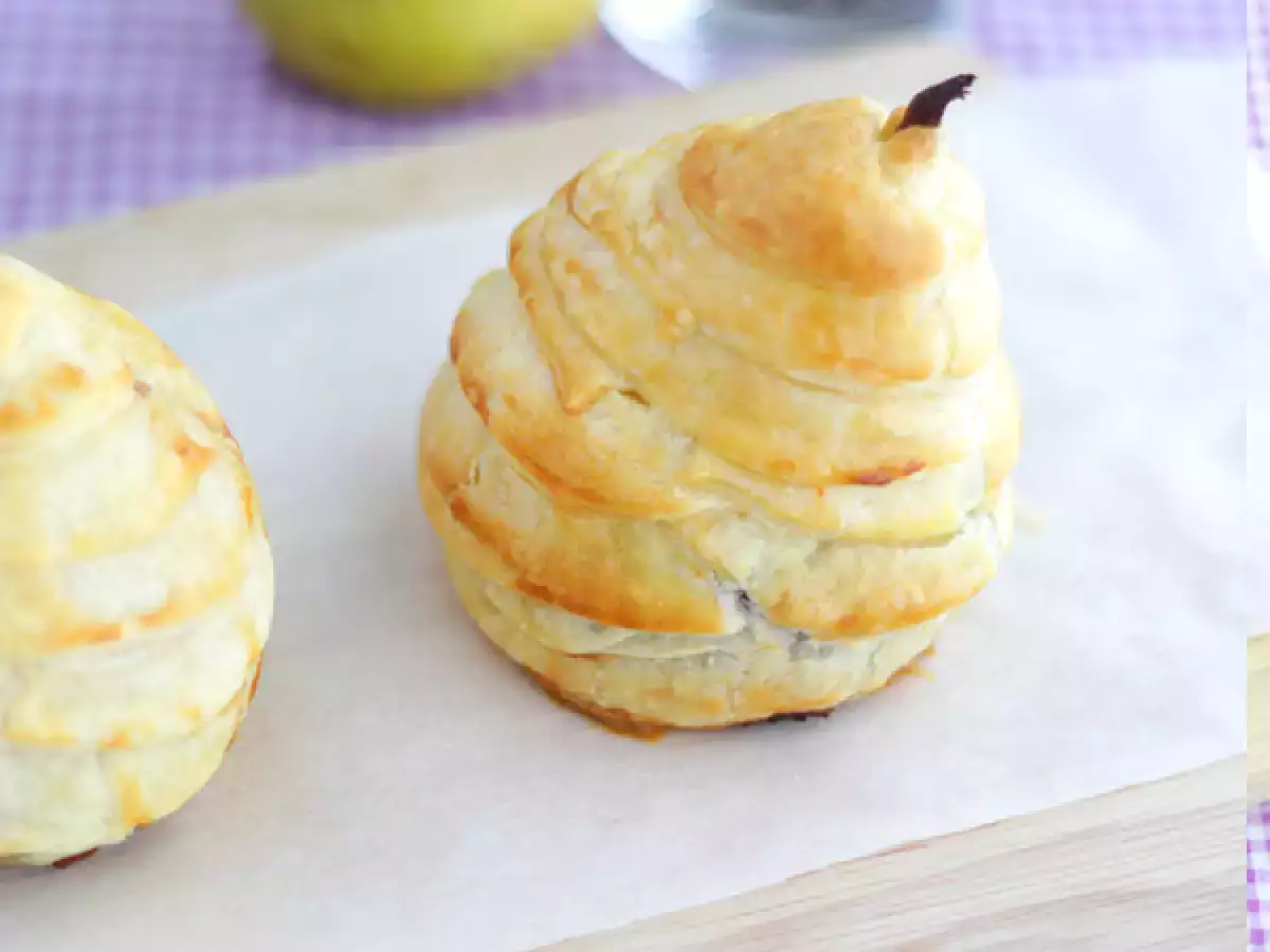 Recept Hrušky z listového těsta s čokoládovým srdcem