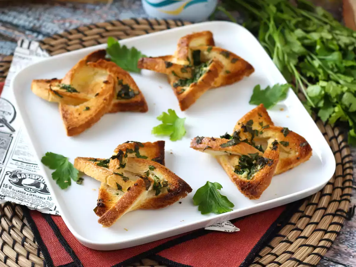 Recept Česnekový chléb ve stylu hvězdy se sendvičovým chlebem