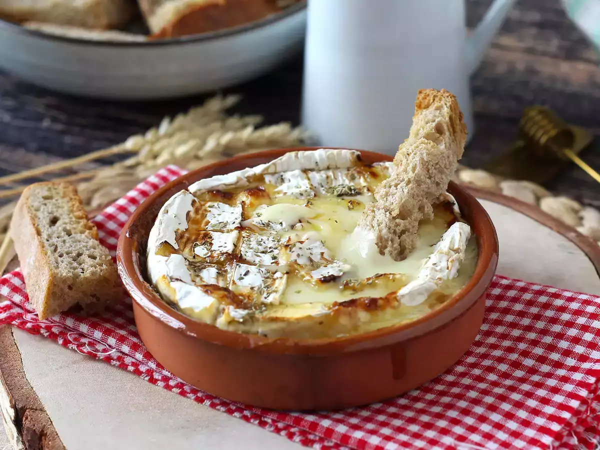 Recept Pečený sýr camembert v air fryer s dokonale tekutým jádrem!
