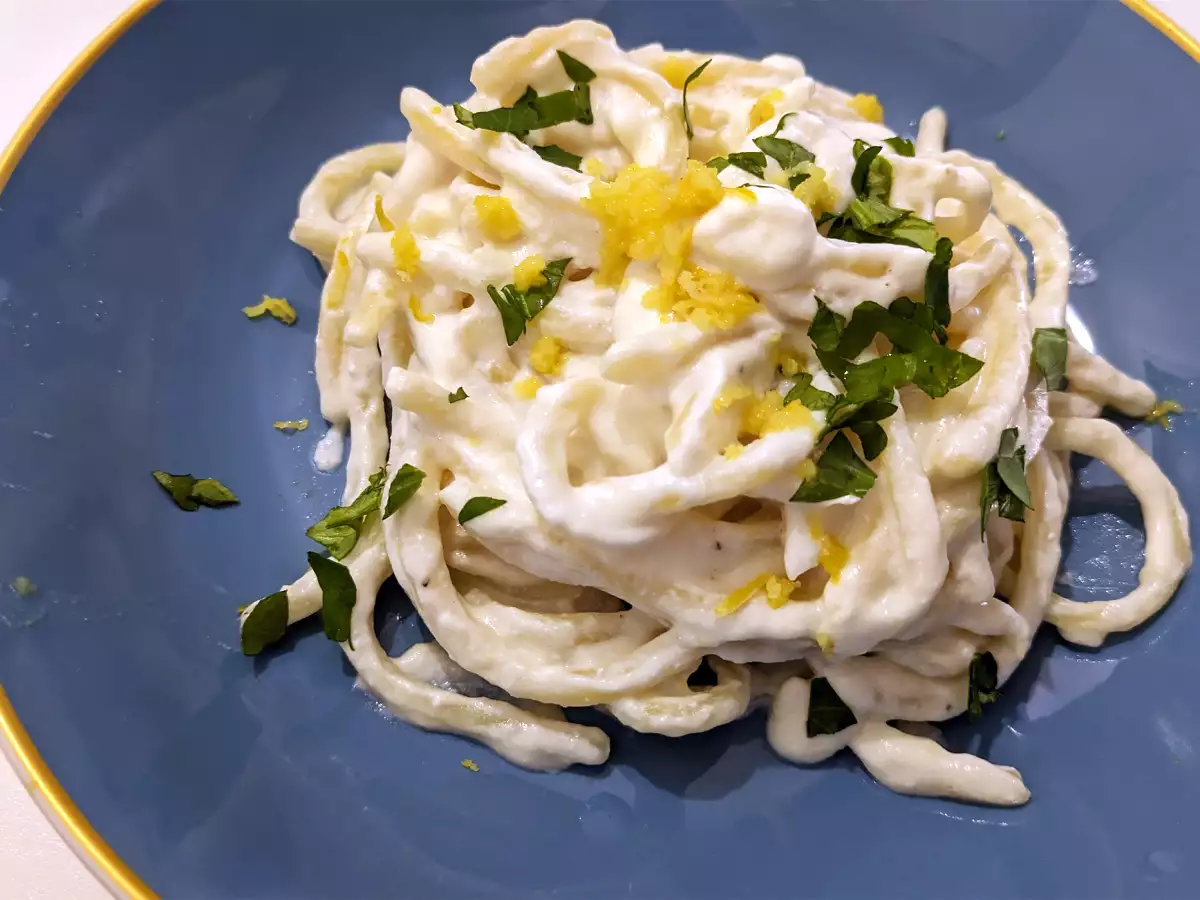 Recept Těstoviny s ricottou a citronem, delikátní první chod, který se velmi snadno připravuje!