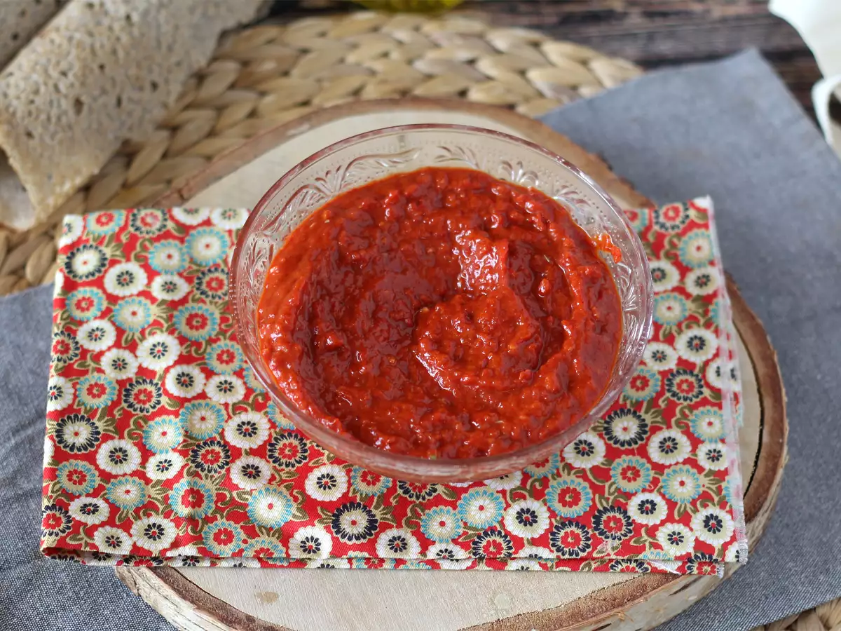 Recept Pomazánka z červené papriky: osvěžující změna pro aperitiv!