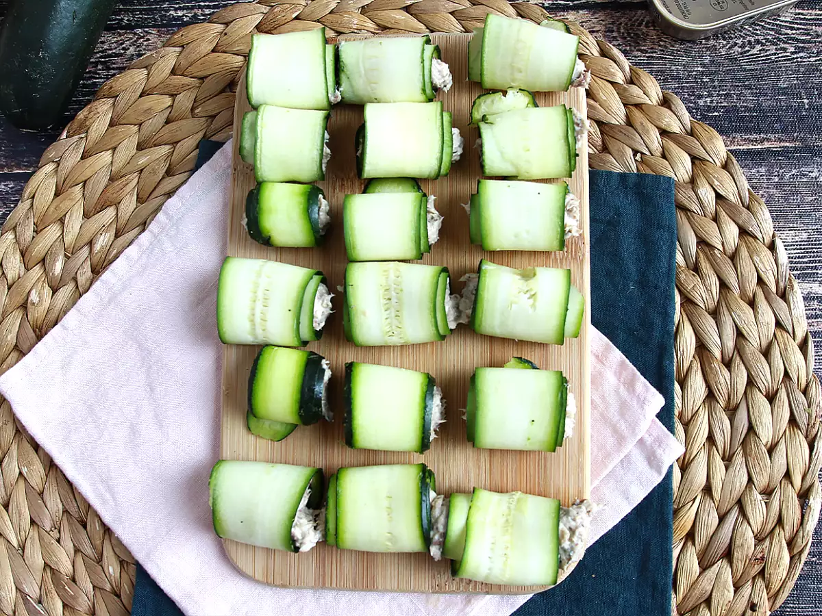 Recept Závitky z cukety a sardinek