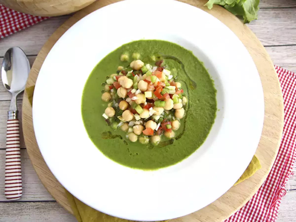 Recept Polévka z hlávkového salátu a cizrnový salát