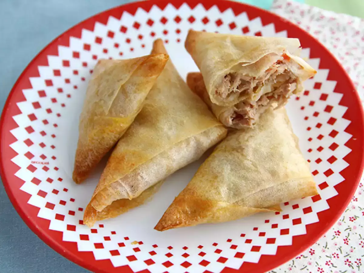 Recept Samousy z tuňáka a rajčat