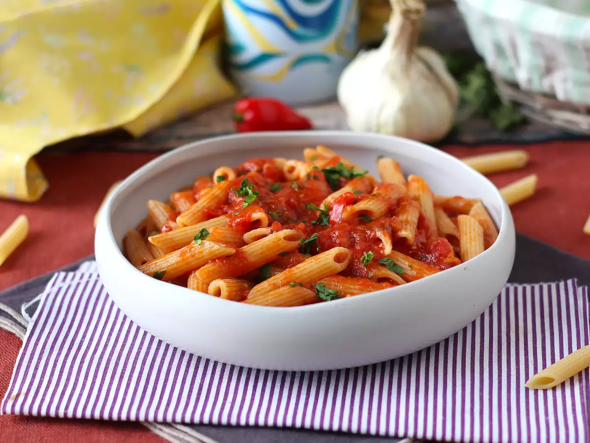 Recept Penne all'arrabbiata: italská klasika, která zahřeje u srdce!