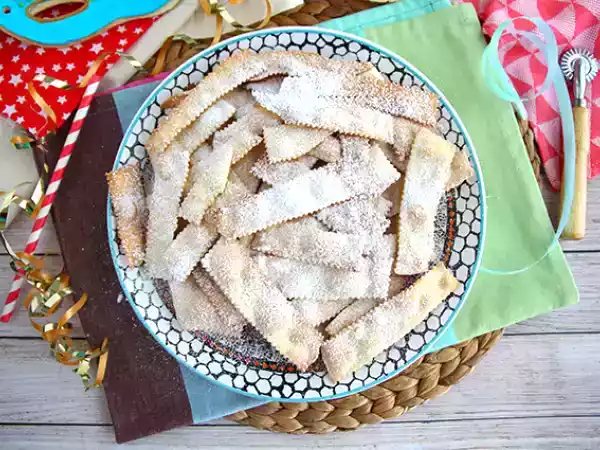Recept Chiacchiere di carnevale - italské pečené bugnes