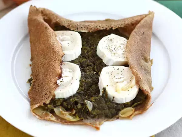 Recept Galette se sýrem z kozího mléka a špenátem