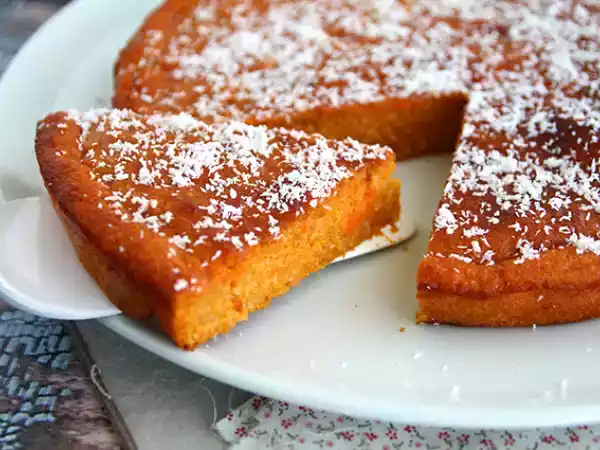 Recept Dort ze sladkých brambor s kokosovým fondánem