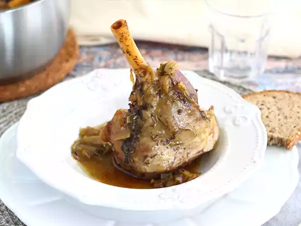 Recept Konfitované jehněčí nožičky s medem a tymiánem