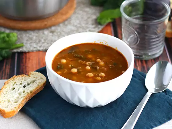 Recept Cizrnová polévka se špenátem