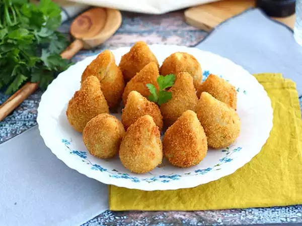 Recept Coxinhas (brazilské kuřecí krokety)