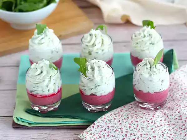 Recept Verrines s pěnou z červené řepy a rukoly