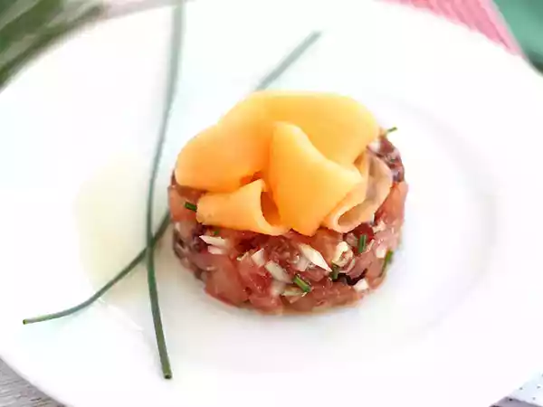 Recept Tatarák z melounu, šunky a rajčat
