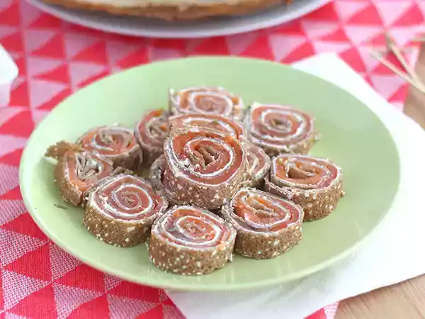 Recept Pohankové závitky s lososem