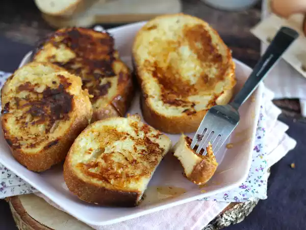 Recept Jak připravit toast z francouzského chleba?