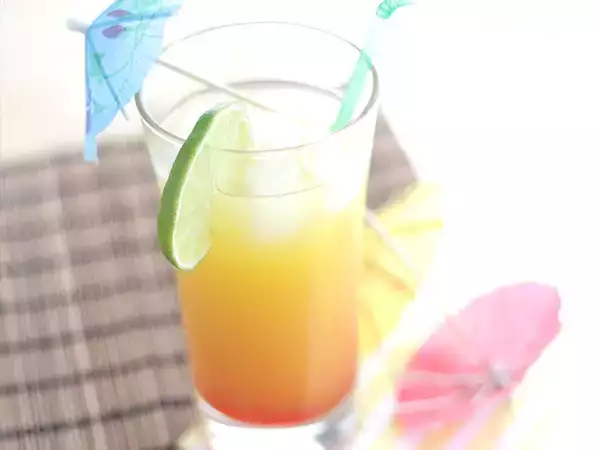 Recept Osvěžující tequila sunrise