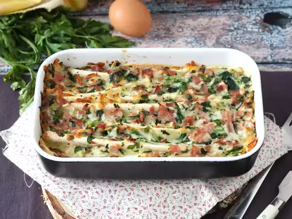 Recept Co dělat s tortillami? zapečená šunka, špenát a mozzarella ve stylu mřížkového koláče