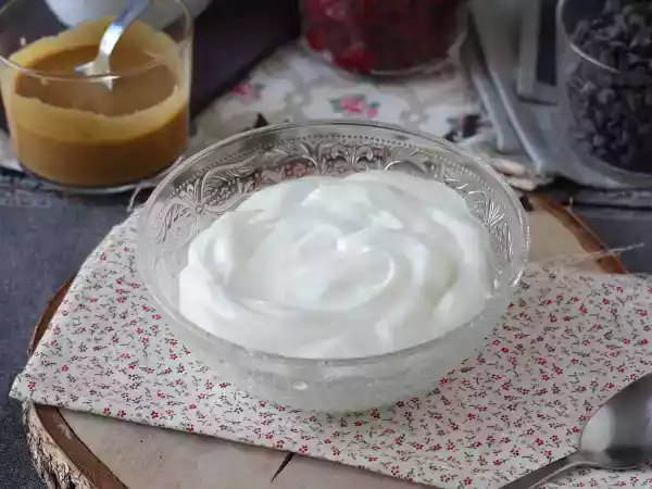 Recept Jak vyrobit domácí skyr? snadný a úsporný recept!