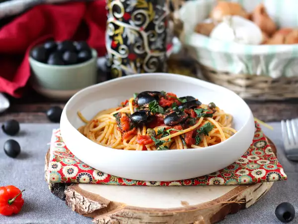 Recept Špagety alla puttanesca: rychlý a chutný první chod