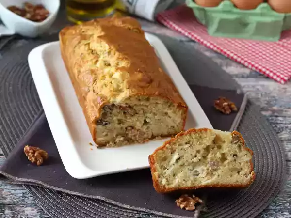 Recept Koláč se slaninou, kozím sýrem a vlašskými ořechy