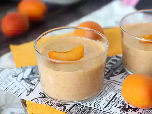 Recept Meruňková pěna, která se připravuje velmi snadno, bez vaření a jen z několika málo ingrediencí!